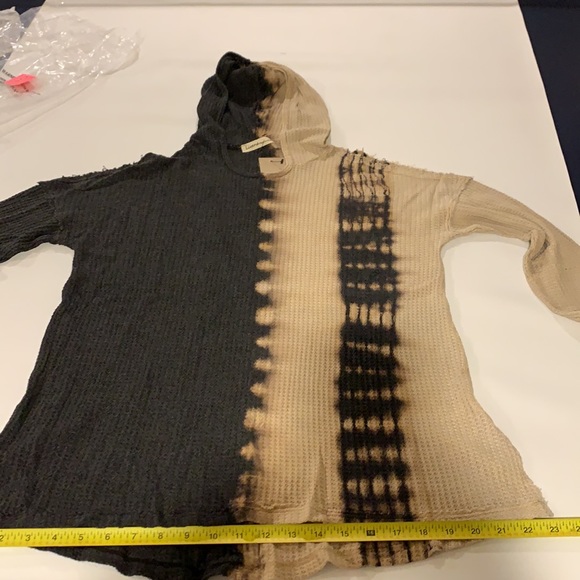 Peek A Boo Shoulder Thermal Hoodie top small - Picture 12 of 14